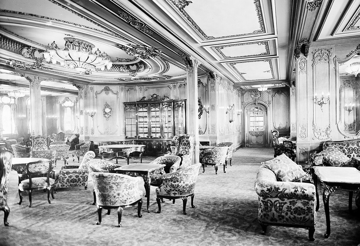 The first class lounge on Titanic