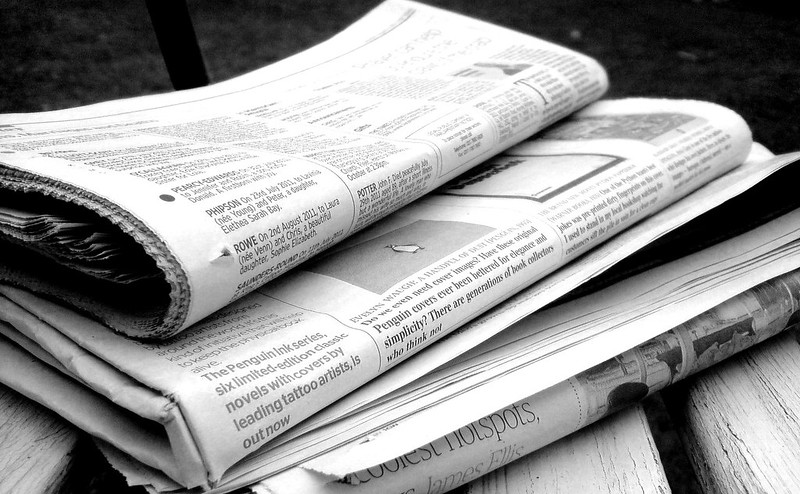 Newspapers in black and white