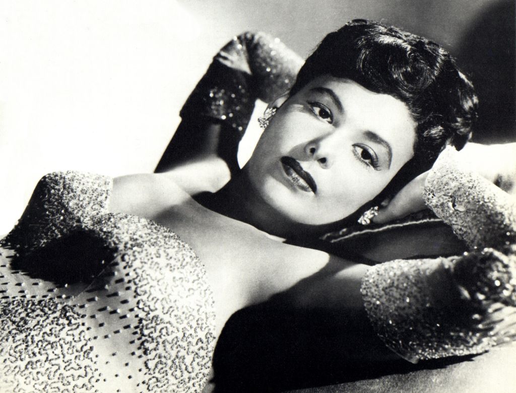 Photo of Lena HORNE in dress