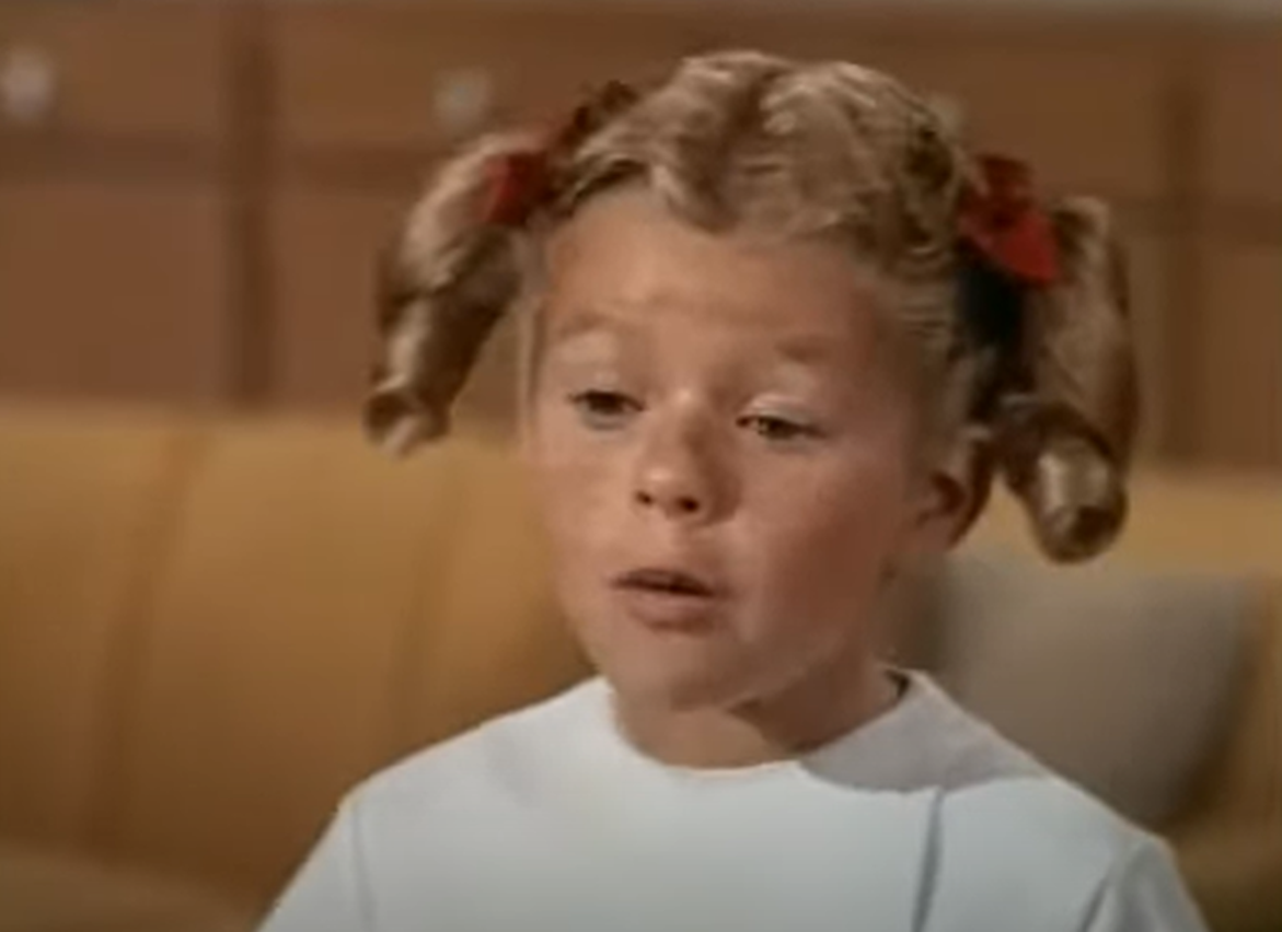Screenshot of Anissa Jones (Buffy Davis) from - Family Affair (1966-71)