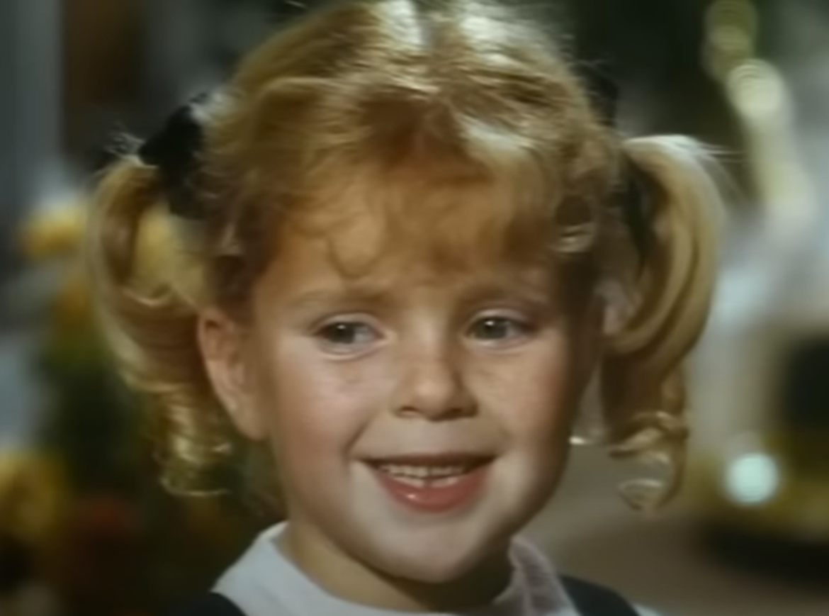 Screenshot of Anissa Jones (Buffy Davis) from - Family Affair (1966-71)