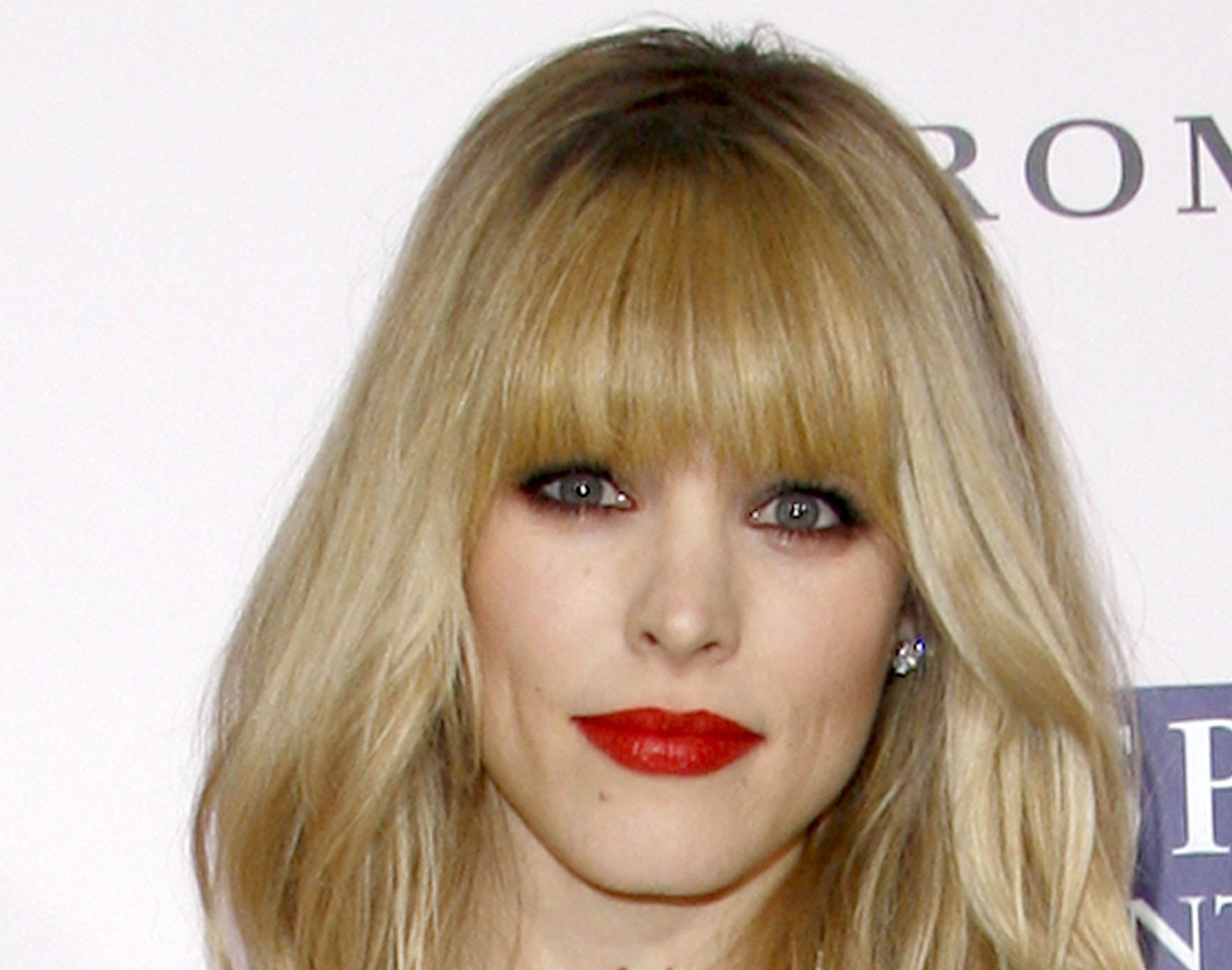 Rachel McAdams arrives at "The Vow" Premiere