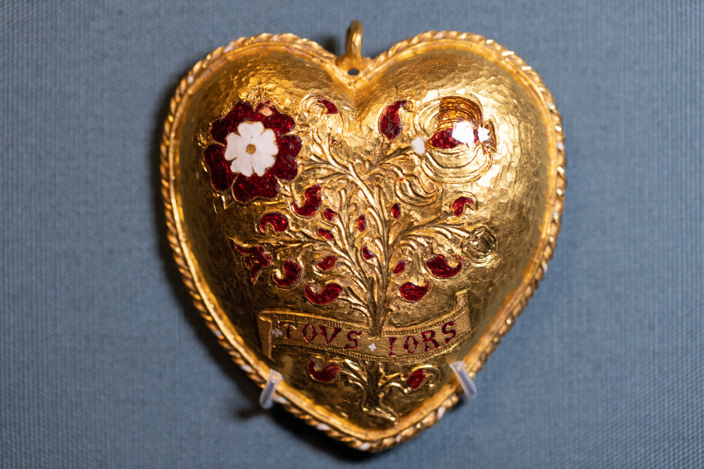 Tudor jewel, a chain with a pendant, associated with Henry VIII and his first wife, Katherine of Aragon
