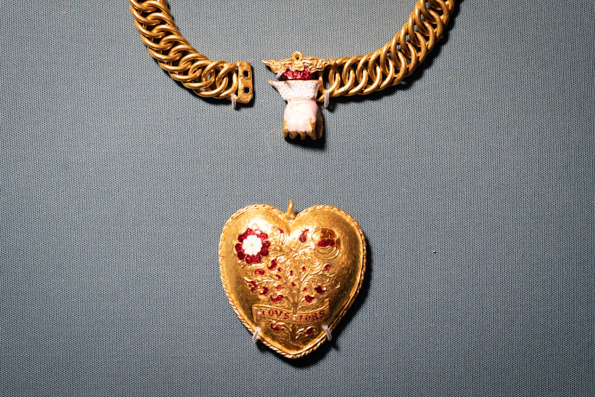 A chain and pendant associated with Henry VIII and Katherine of Aragon