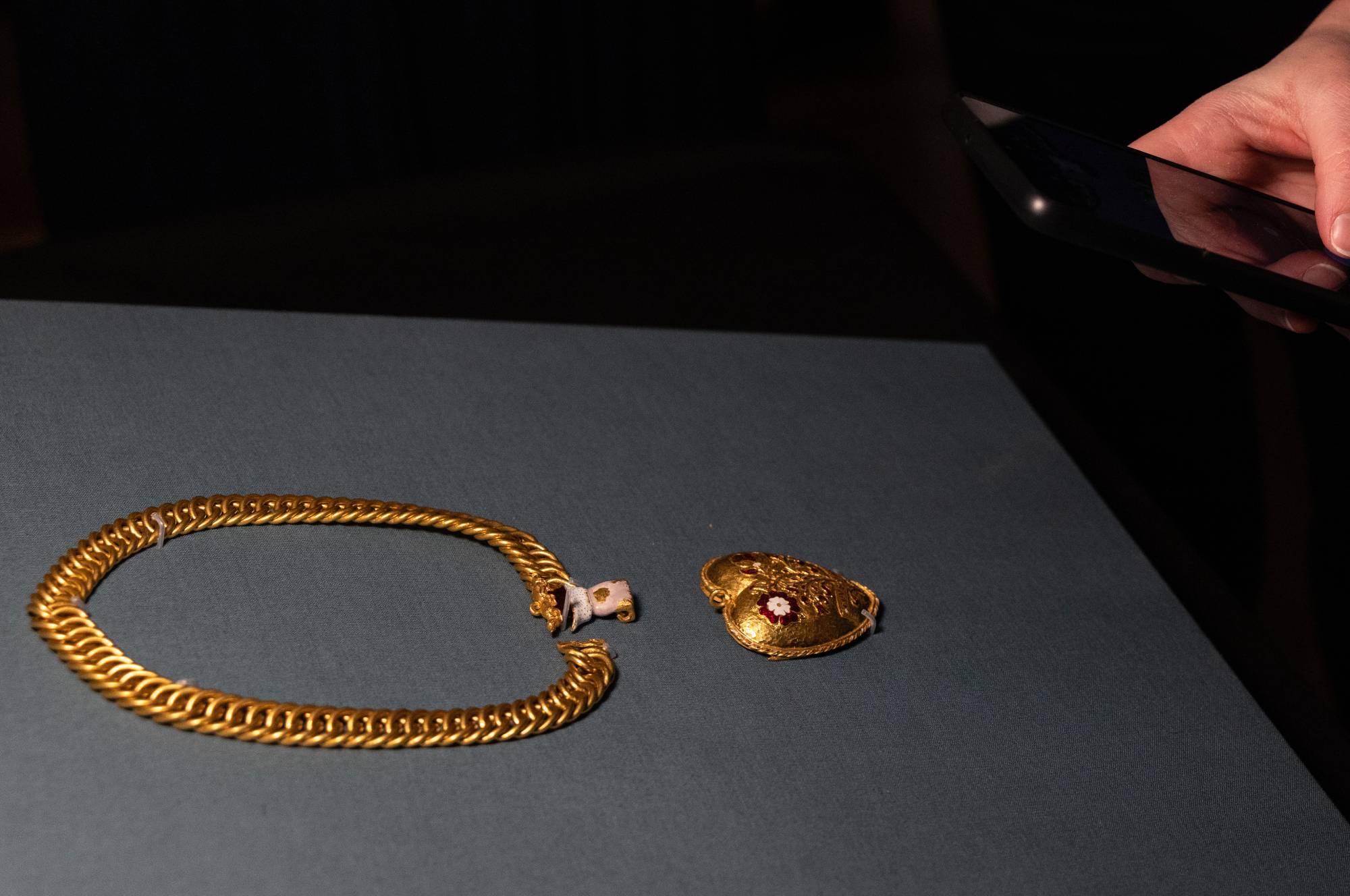 Tudor jewel, a chain with a pendant, associated with Henry VIII and his first wife, Katherine of Aragon