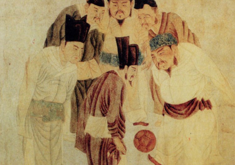 Emperor Taizu of Song playing cuju with Prime Minister Zhao Pu