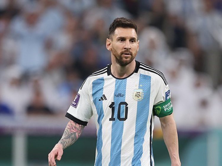 Lionel Messi playing for Argentina