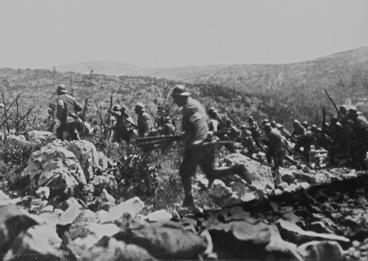 Italian infantry leaving the trenches