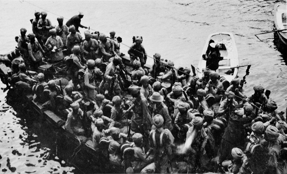 Troops of the 29th Indian Brigade landing at Cape Helles
