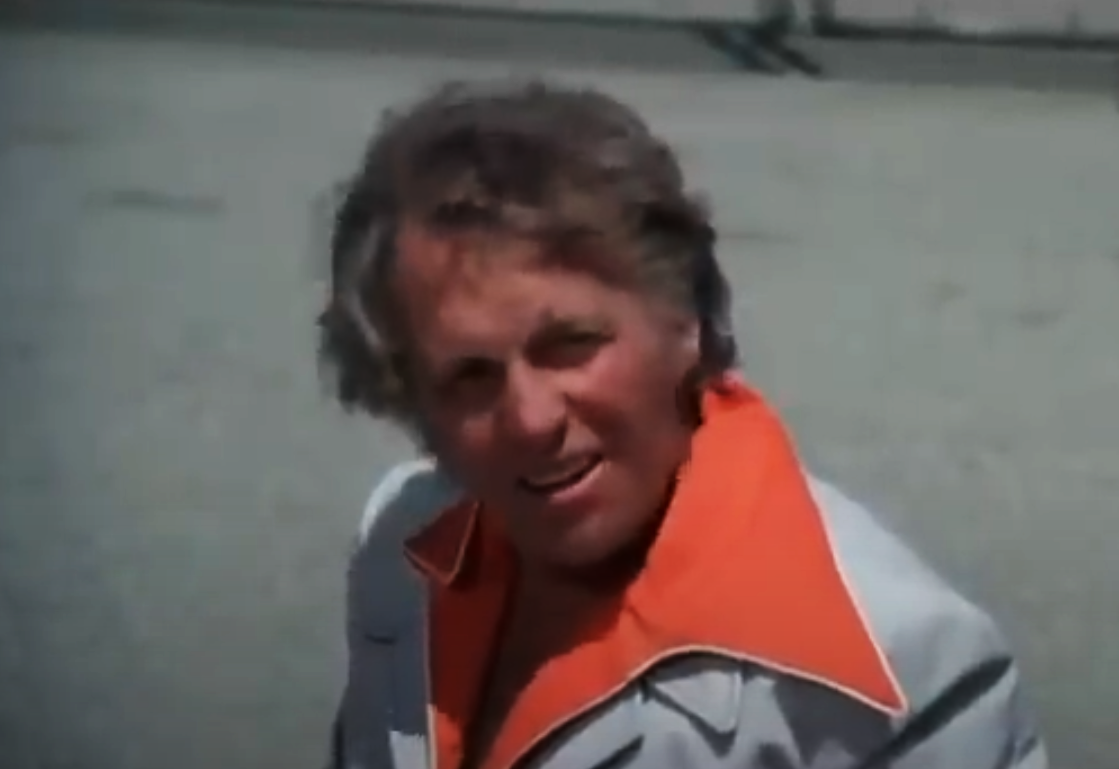 Screenshot of the movie Viva Knievel!
