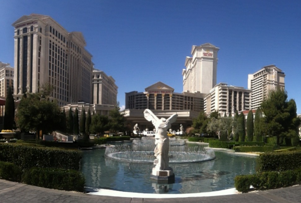 Caesars Palace Fountain And Main Entrance