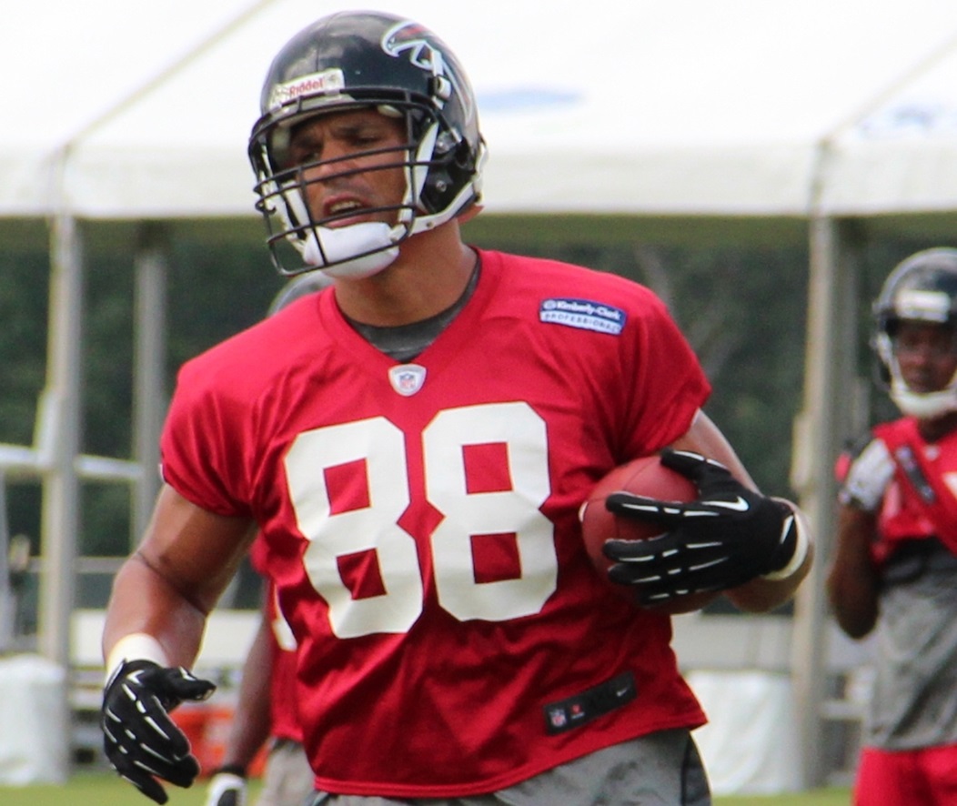 Tony Gonzalez at Falcons training camp, 2013