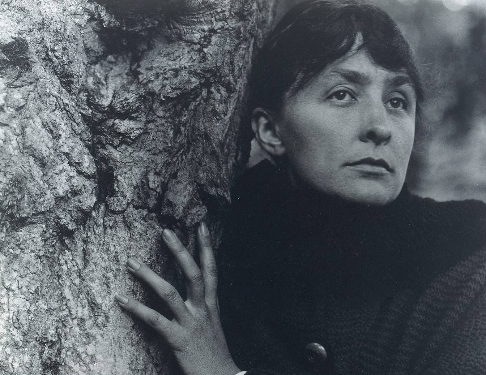 Georgia O'Keeffe  painter, in black