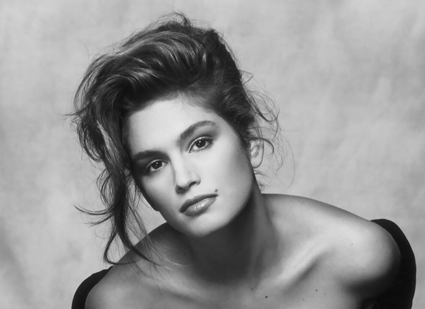 Cindy Crawford in Vogue August - 1988