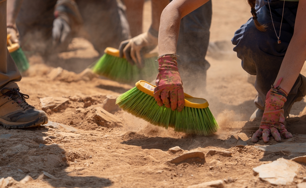 Many archaeologist searching for ancient treasures