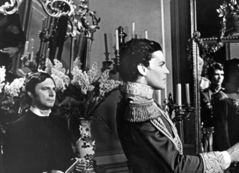 Actor Helmut Berger on set of the MGM movie 