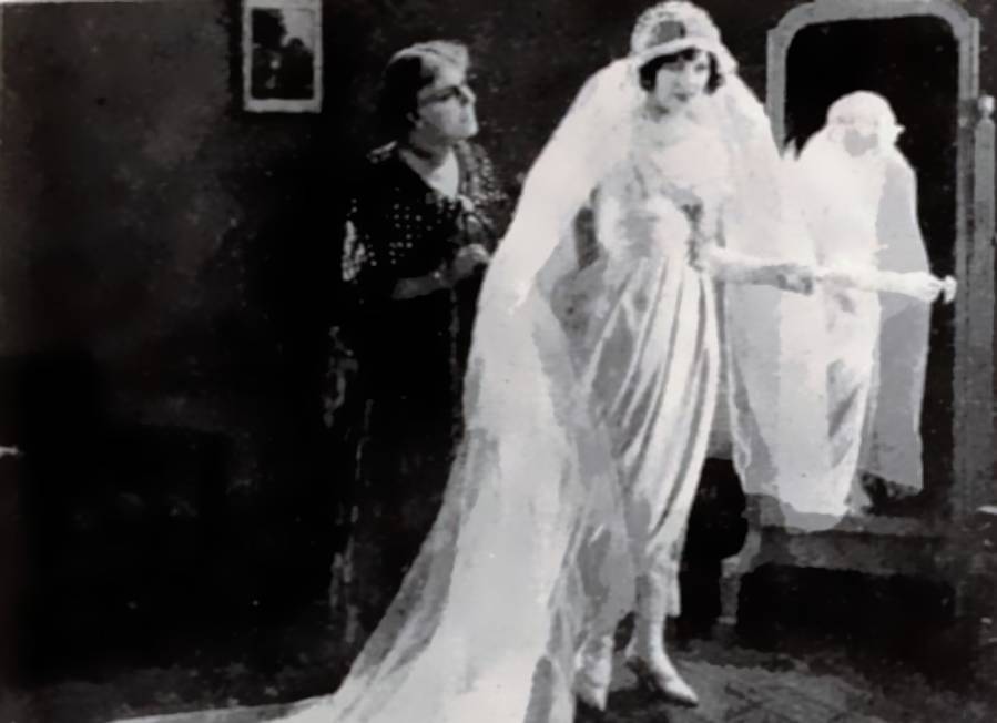 Marion Davies in wedding dress
