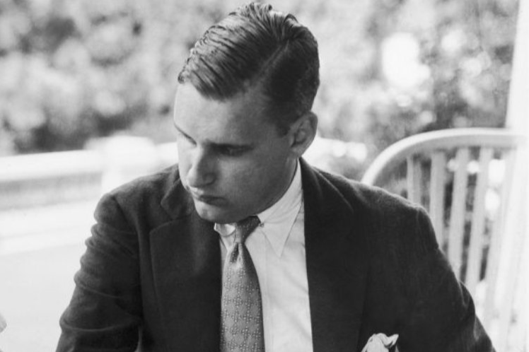 Photo of John Jacob Astor VI in a suit