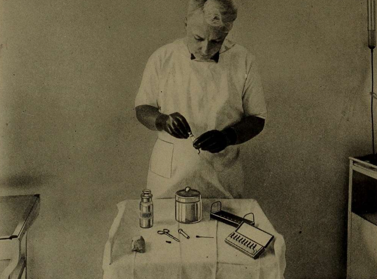 The treatment of syphilis (1920)