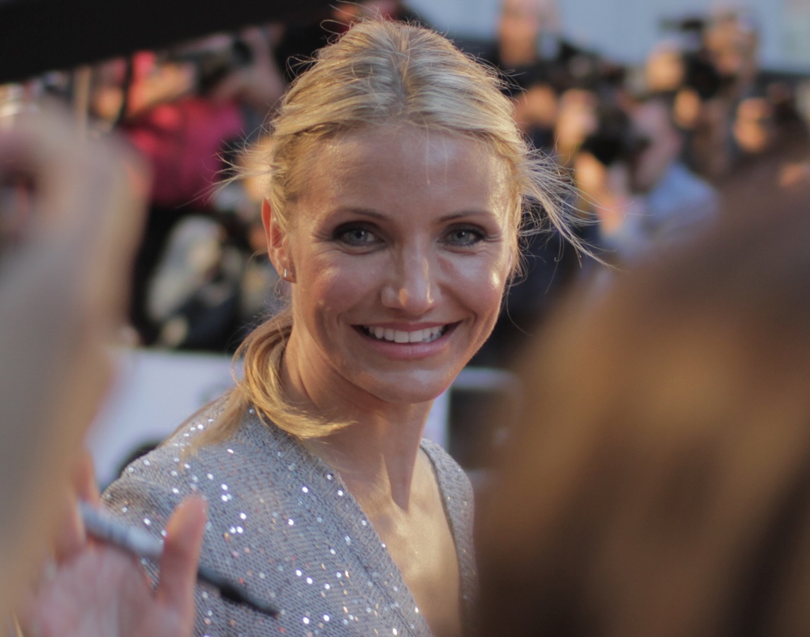 Cameron Diaz signing for fans - 2010