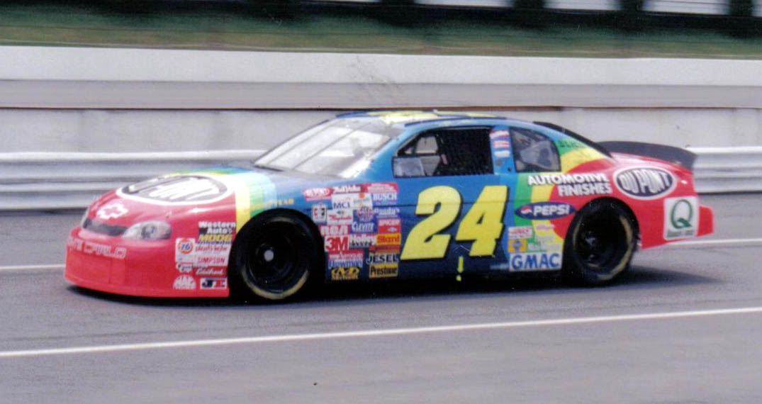1997 NASCAR Winston Cup Champion Jeff Gordon racing