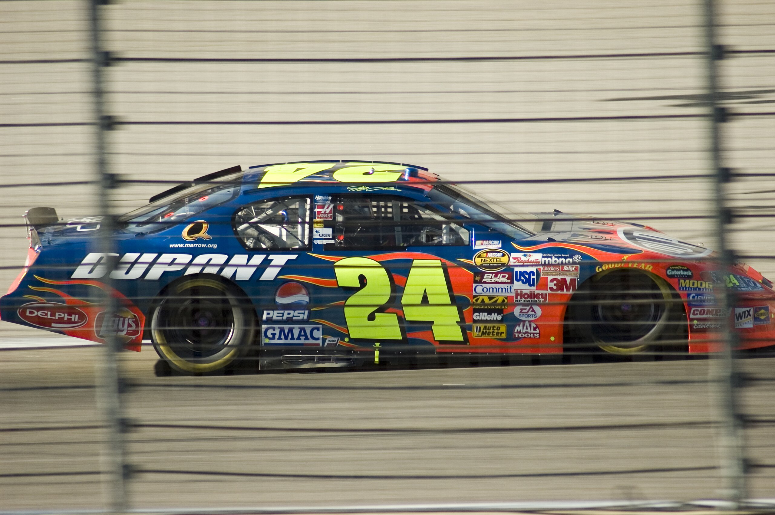 Jeff Gordon  racing  car 24