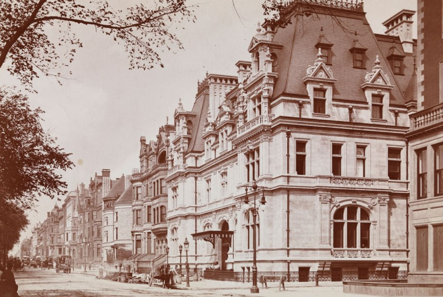 Mrs. Astor Mansion in Manhattan in 1895