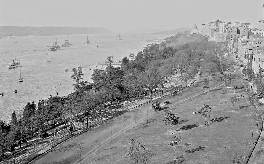The Hudson River & Riverside Park, New York, N.Y.