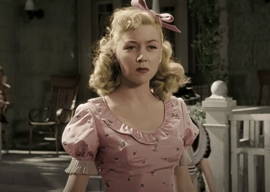 Screenshot of the movie It's a Wonderful Life (1946)