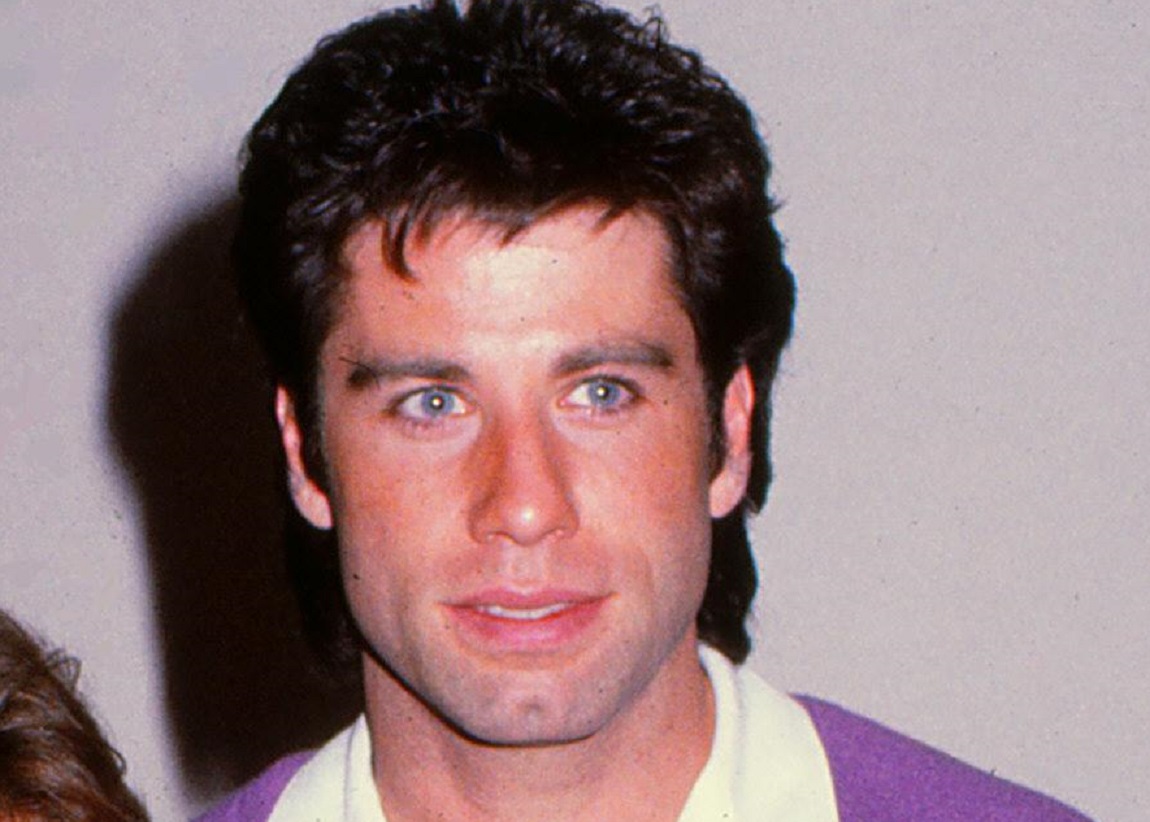 Carola Häggkvist invites herself to a break at the press conference to meet John T.