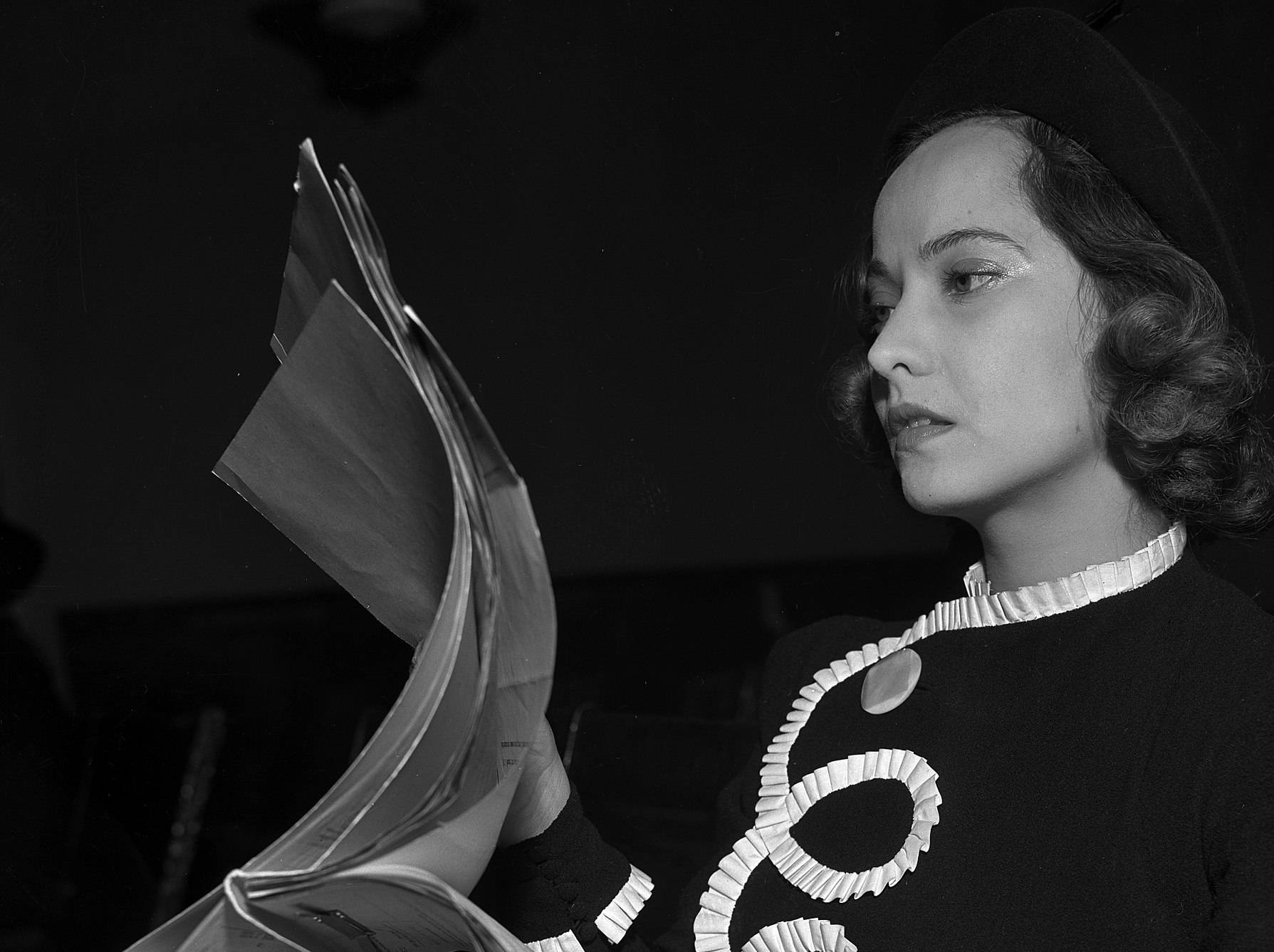 Merle Oberon Reviewing Court Papers