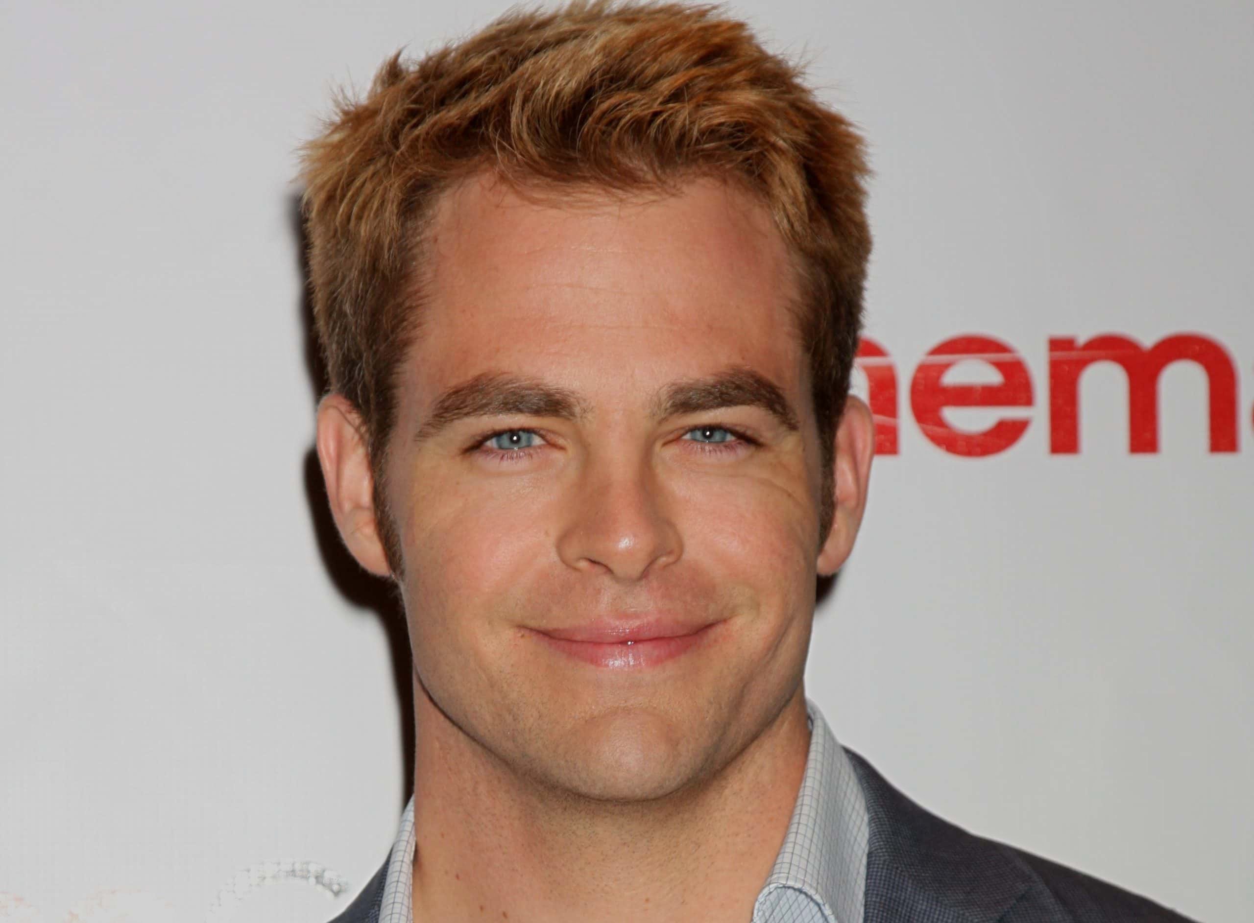 Chris Pine arrives at the Paramount Studios Presentation