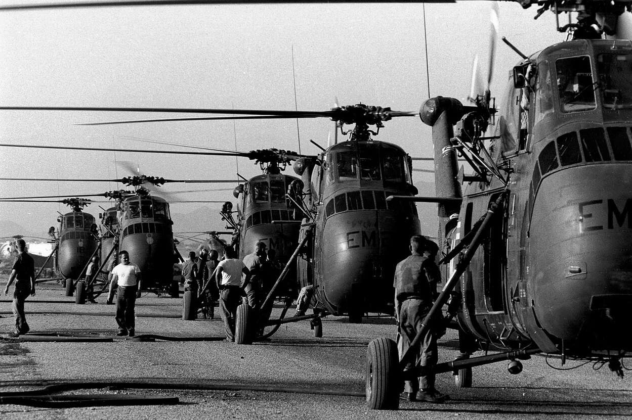 Hmm-261 Helicopters Refuel At Da Nang Air Base