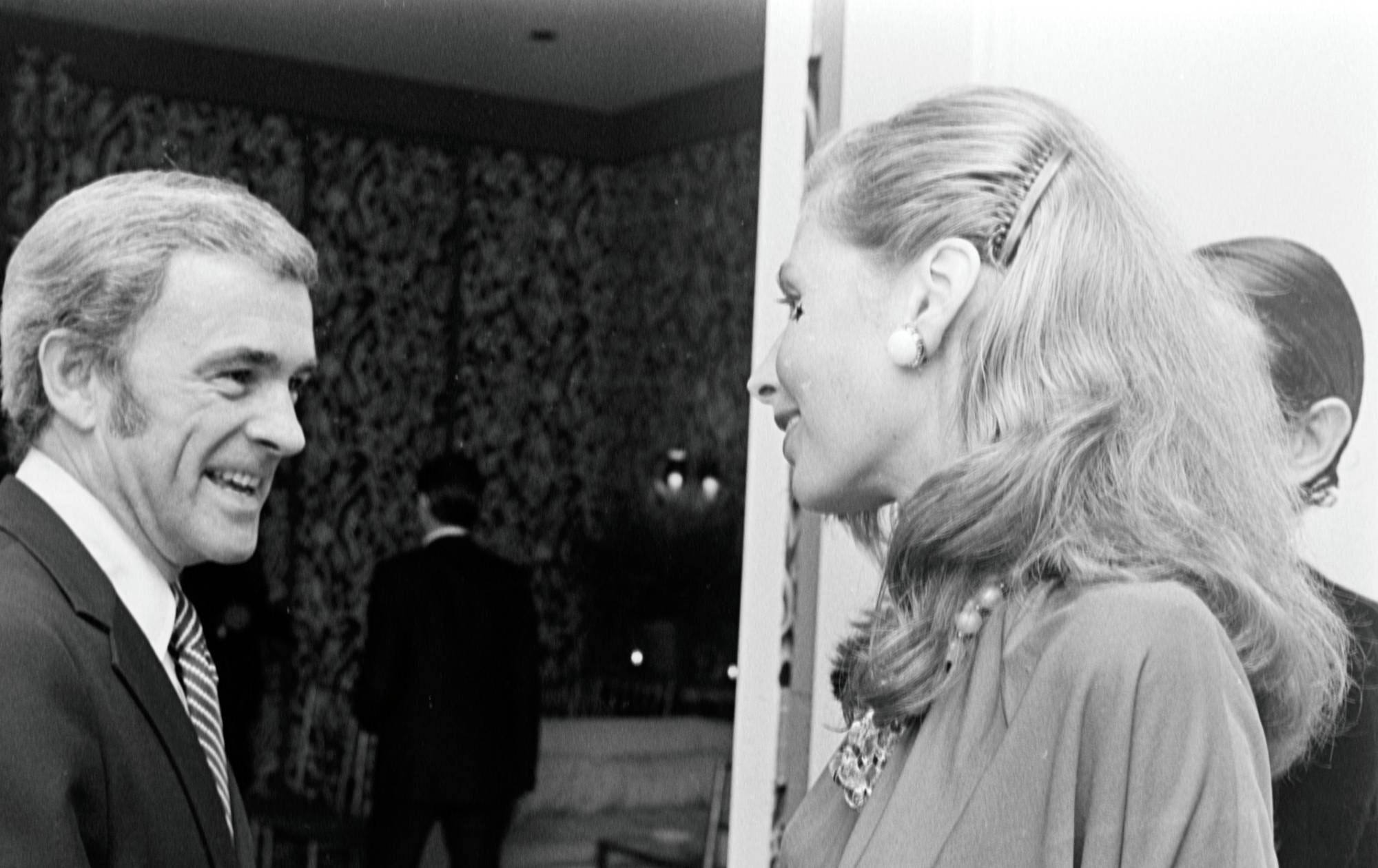 Jean Vanderbilt (R) attends a Phoenix House benefit