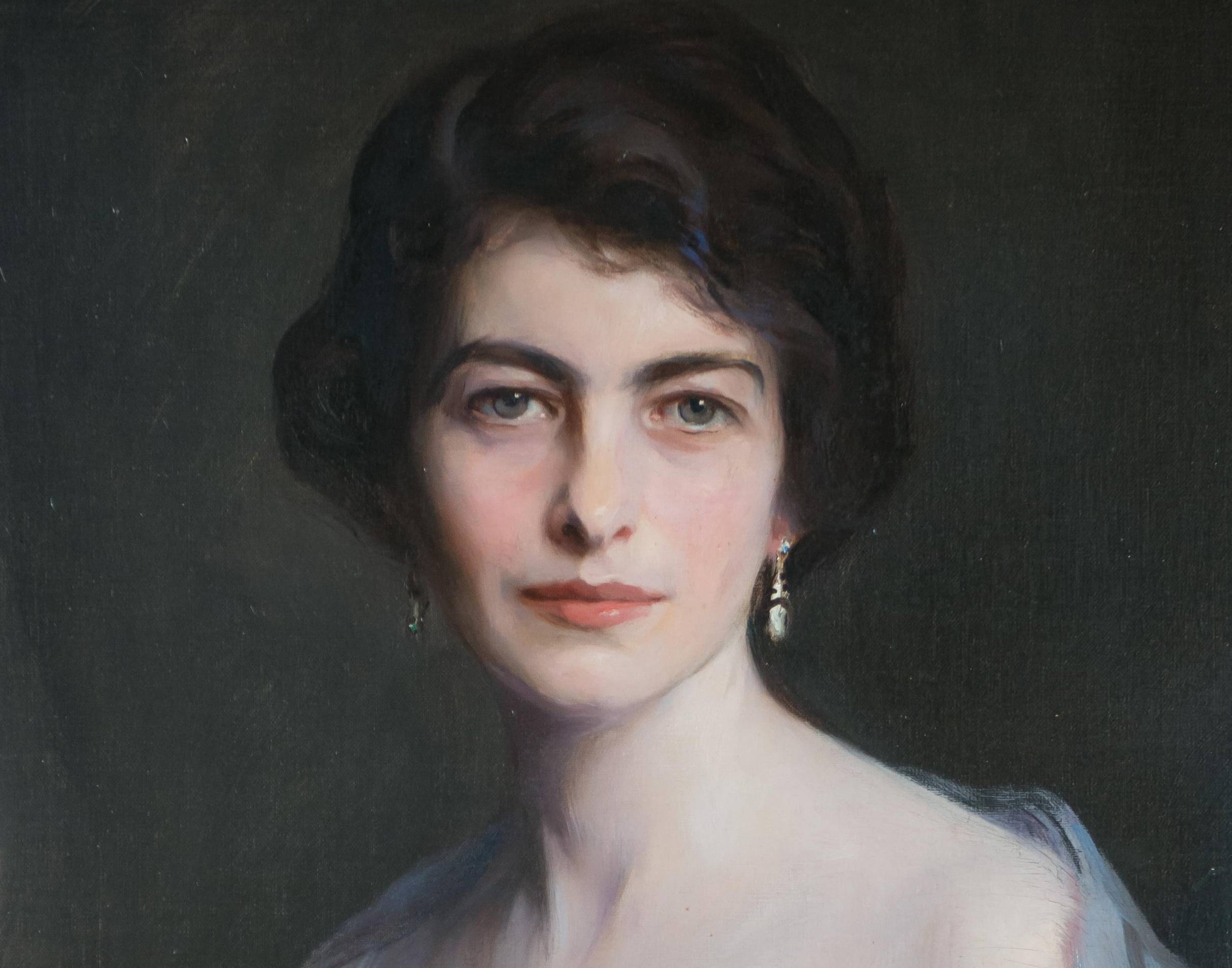 Gladys Moore Vanderbilt, Countess Széchenyi in white dress