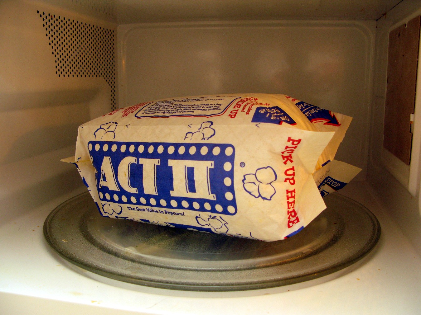 Popcorn in Microwave