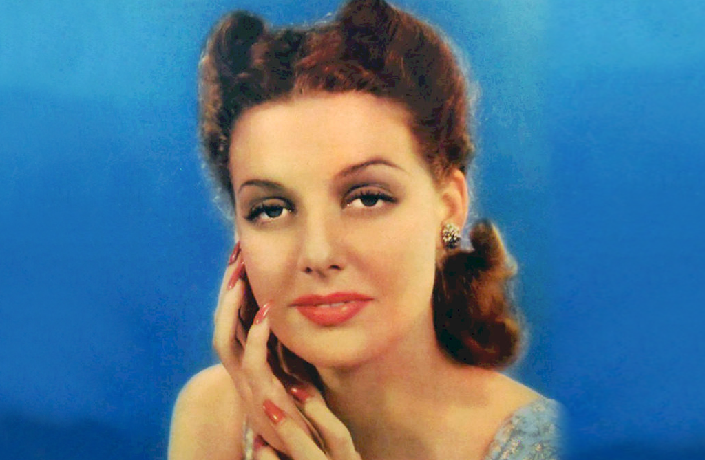 Ann Sheridan posing in 1940