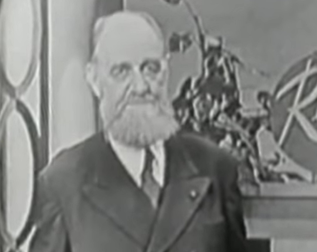 Screenshot of Peter Freuchen - from The $64,000 Question (Game Show)