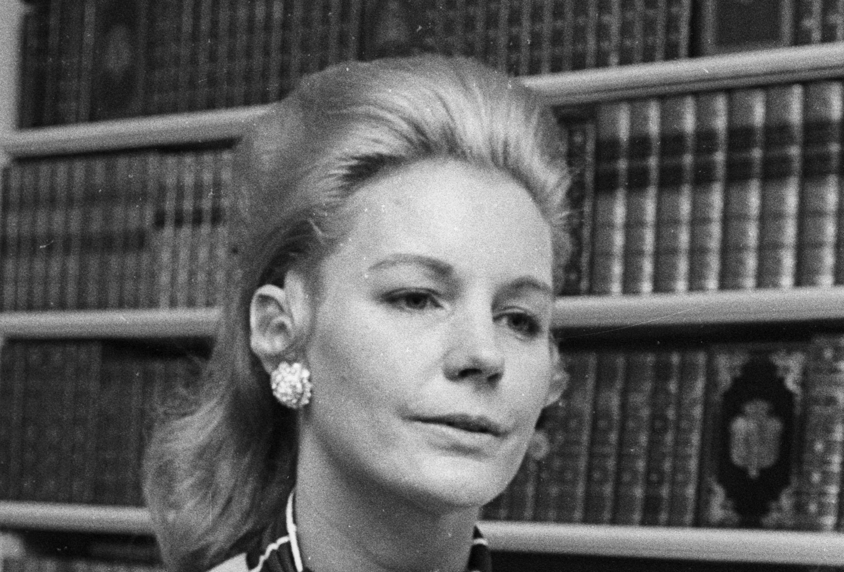 Countess Sunny Von Bulow at home