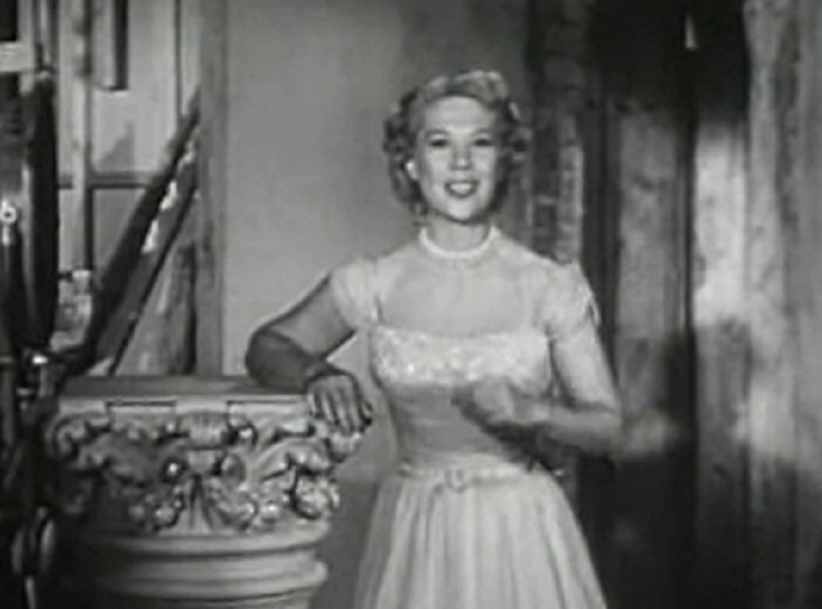 A Great New Star: Dinah Shore promotes the new Chevrolets - 1952