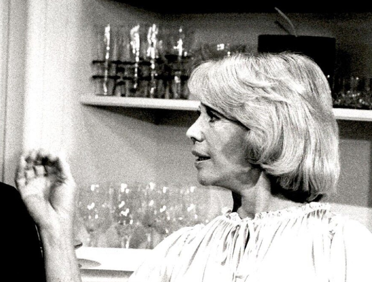 Publicity photo of Dinah Shore - 1976