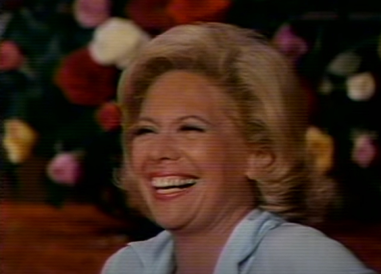 Screenshot of Dinah Shore looking at side - from Dinah's Place (1970/74)