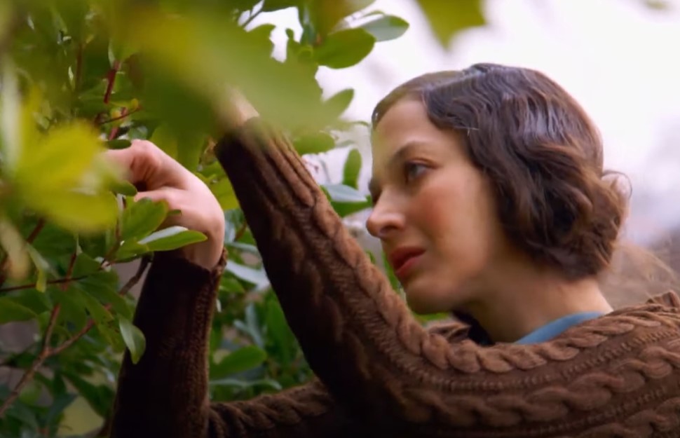 Shivani Kapur in The Erotic Adventures of Anais Nin (2015)