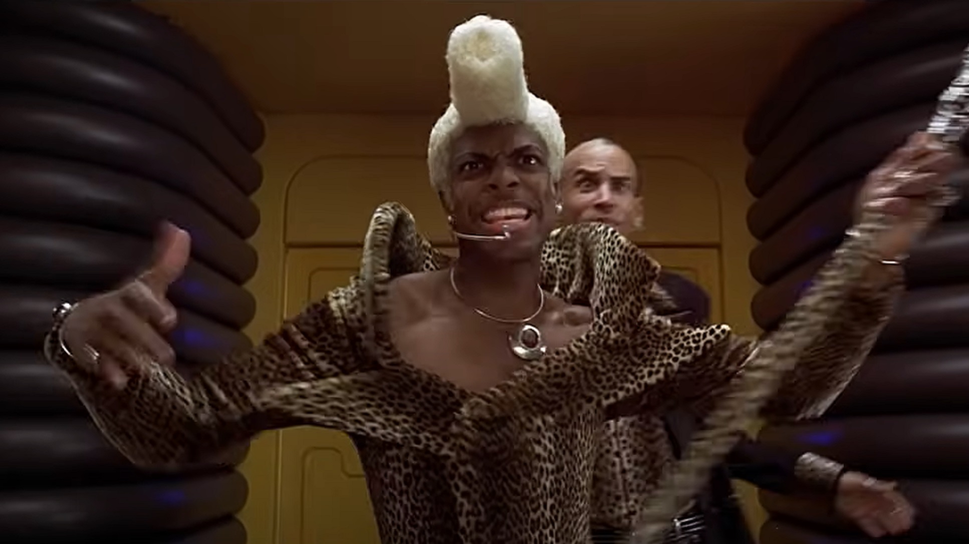 Screenshot from Ruby Rhod from The Fifth Element (1997)