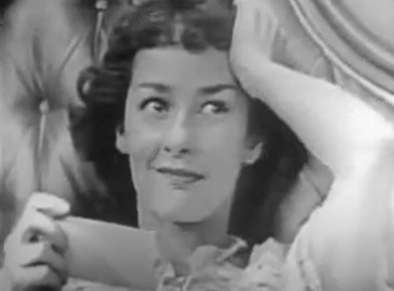 Screenshot of Felicia Montealegre - from Studio One - Flowers From A Stranger  (1949)