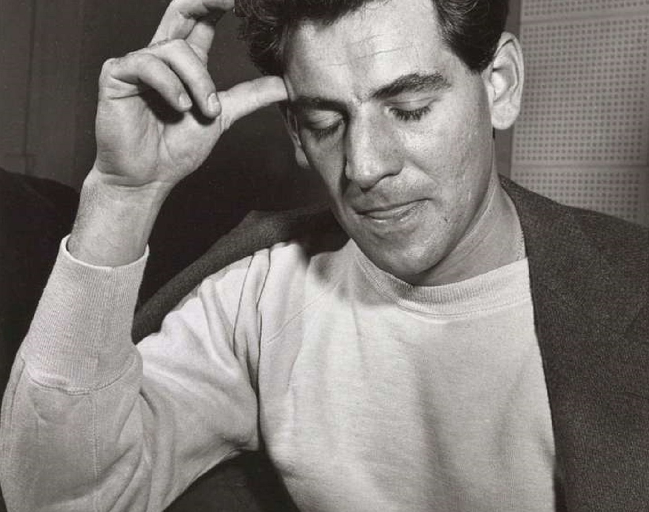 Portrait of Leonard Bernstein looking sad - 1950 - 1980