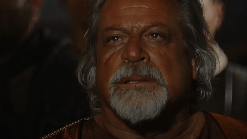 Gladiator (2000) Oliver Reed as   Proximo in traditional clothes