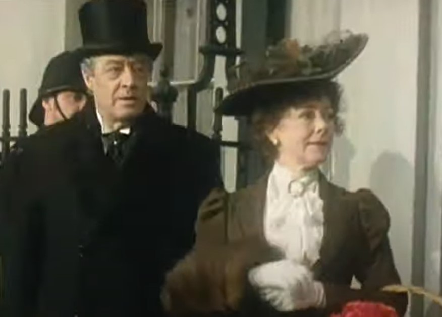 Dorothy Tutin as Margot Asquith