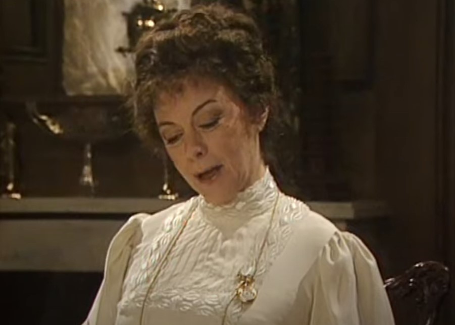 Dorothy Tutin as Margot Asquith