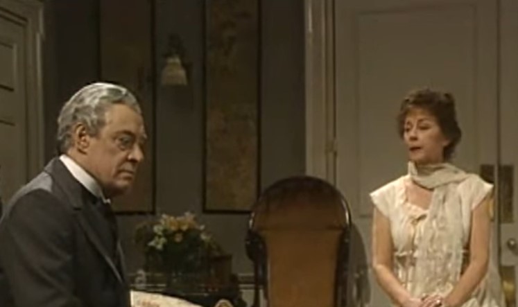 Dorothy Tutin as Margot Asquith